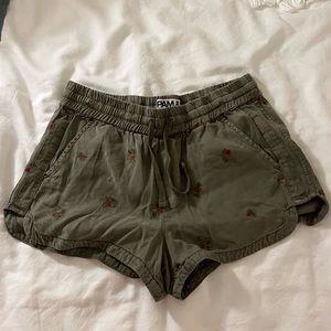 Pam & Gela army green shorts with flowers